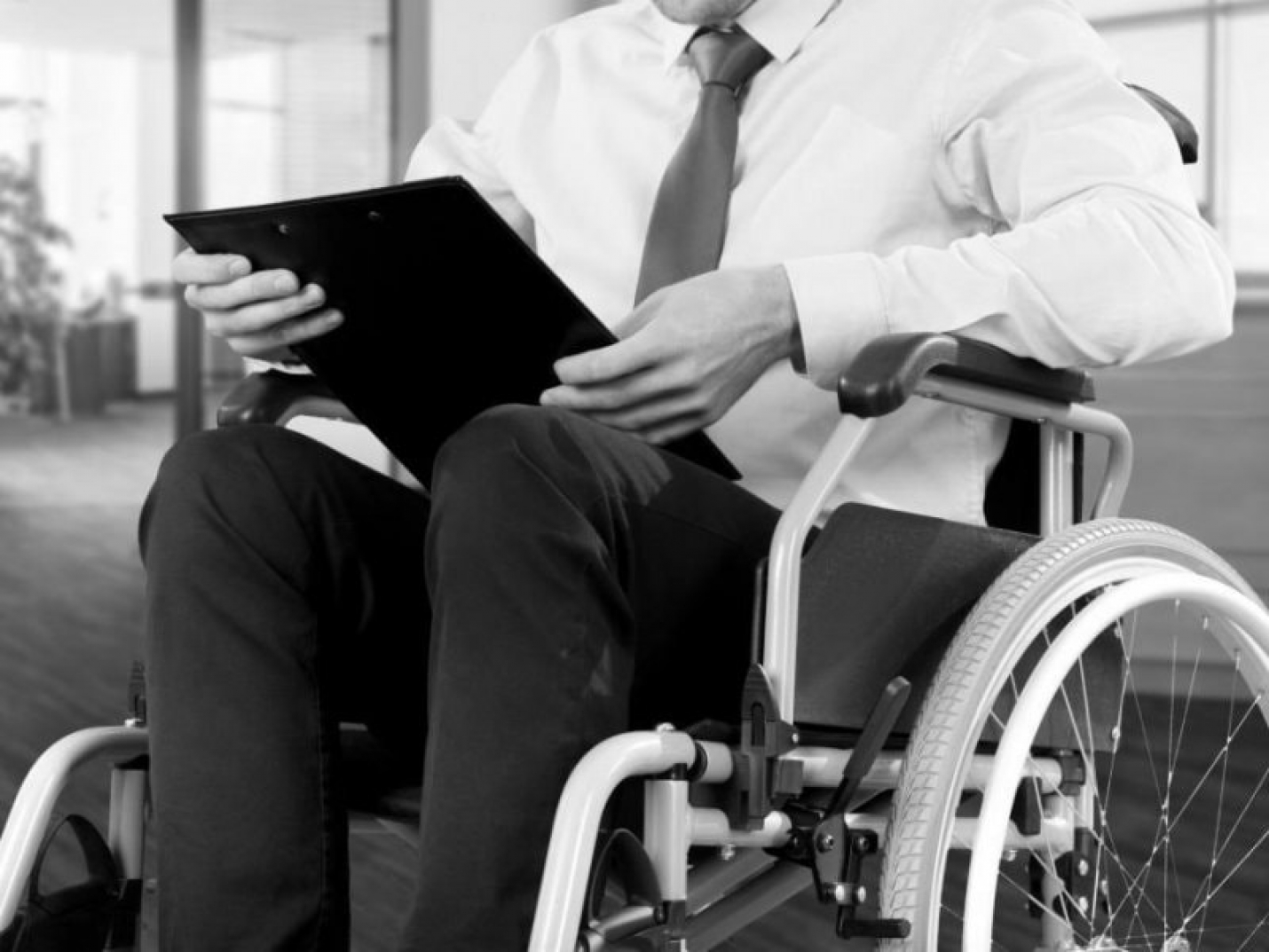 Работодателей в РФ могут обязать нанимать людей с инвалидностью